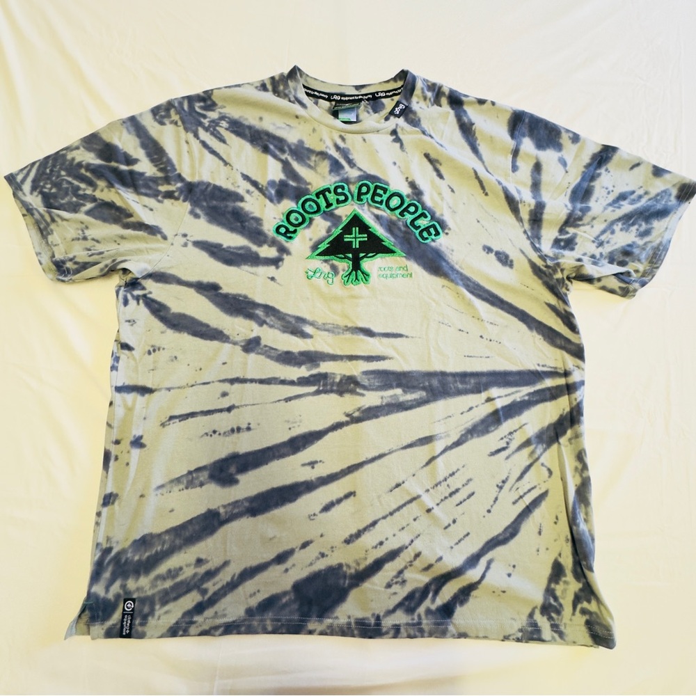 Roots People Tie-Dye Graphic Tee in Olive & Charcoal